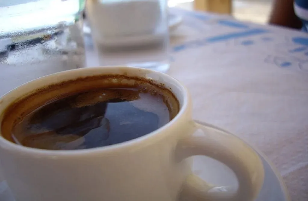 Apakah Pecinta Kopi Harus Menyerah Pada Gastritis?