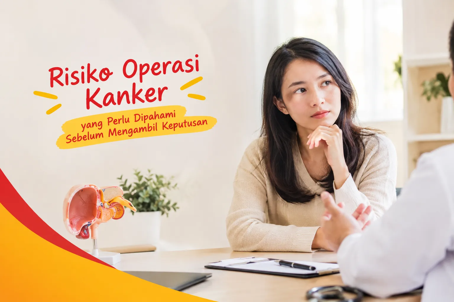 konsultasi dokter dan pasien mengenai risiko operasi kanker dan pilihan pengobatan alternatif di CMI Hospital